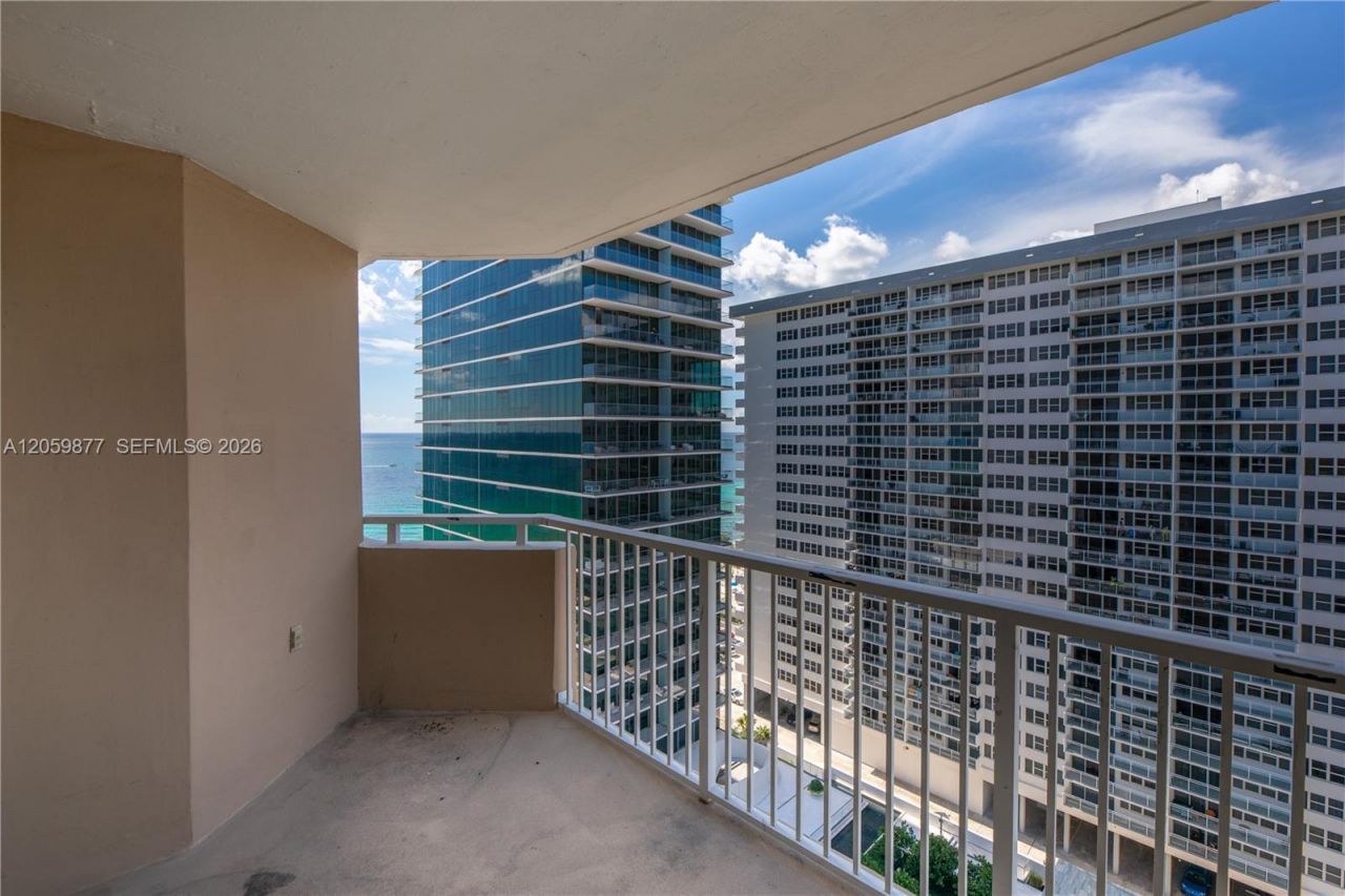 1980 S Ocean Dr, Unit 16A, Hallandale Beach, FL 33009 Photo