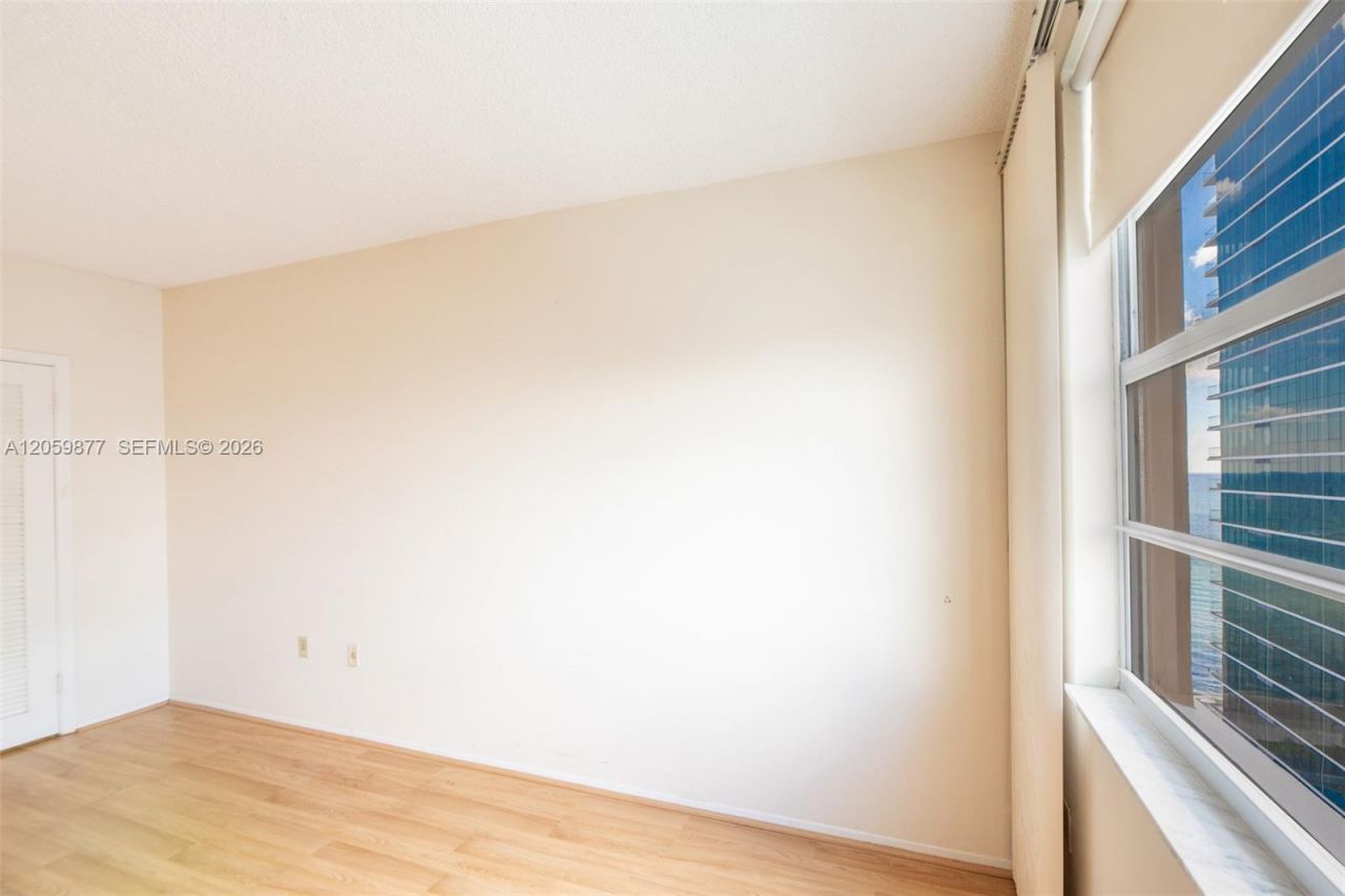 1980 S Ocean Dr, Unit 16A, Hallandale Beach, FL 33009 Photo