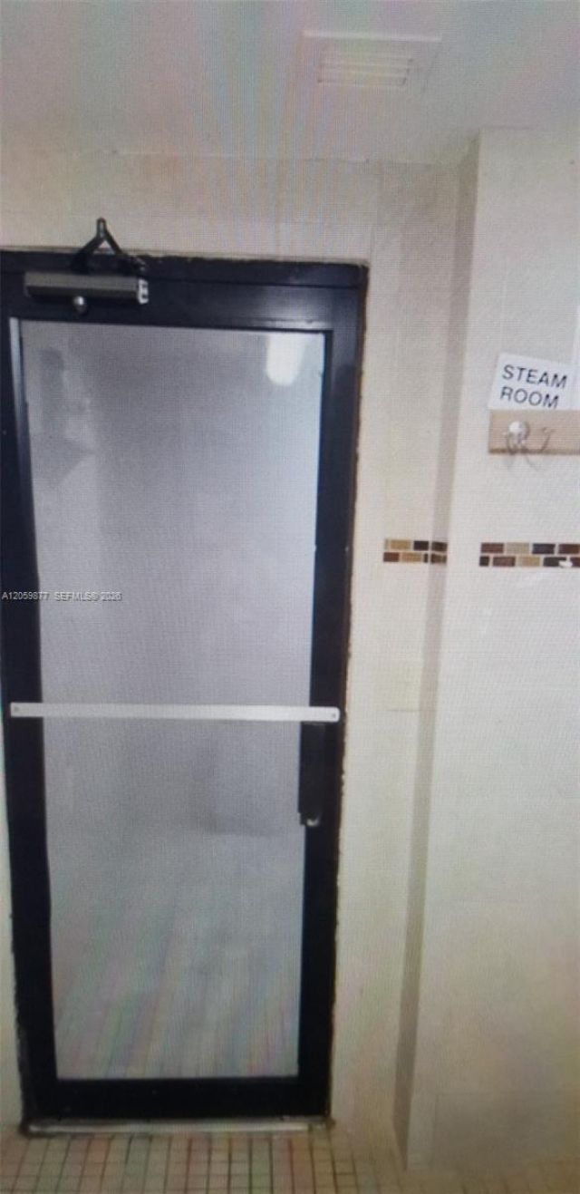 1980 S Ocean Dr, Unit 16A, Hallandale Beach, FL 33009 Photo
