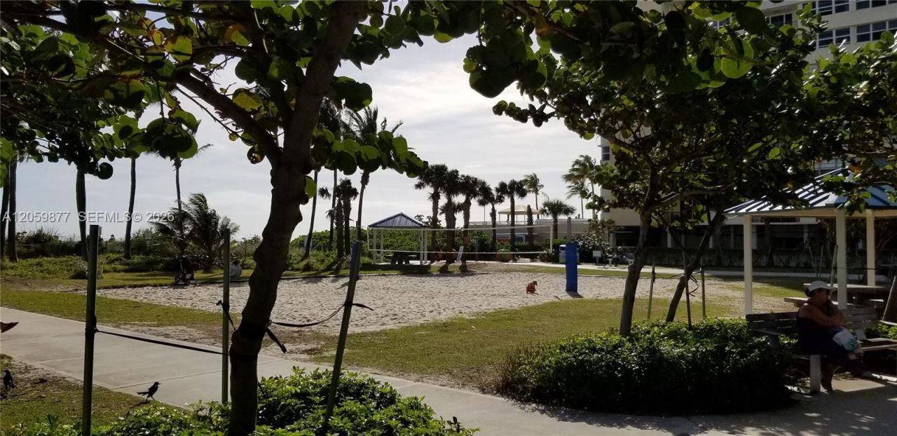 1980 S Ocean Dr, Unit 16A, Hallandale Beach, FL 33009 Photo