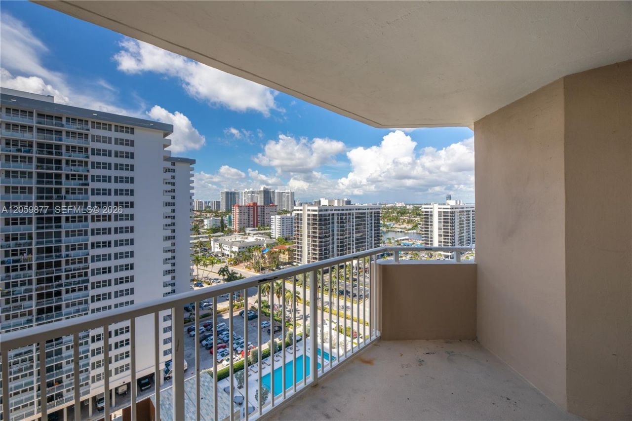 1980 S Ocean Dr, Unit 16A, Hallandale Beach, FL 33009 Photo