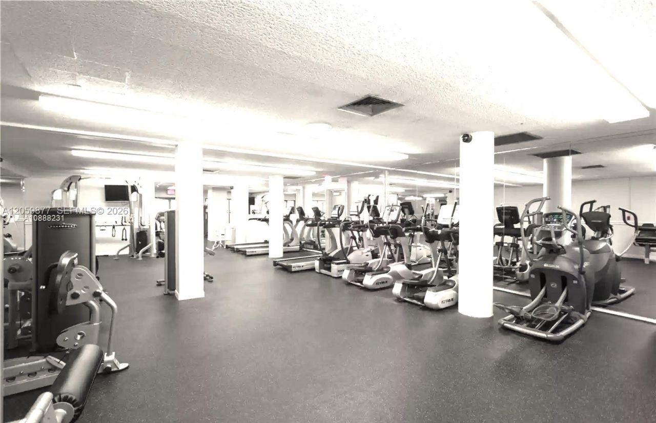 1980 S Ocean Dr, Unit 16A, Hallandale Beach, FL 33009 Photo