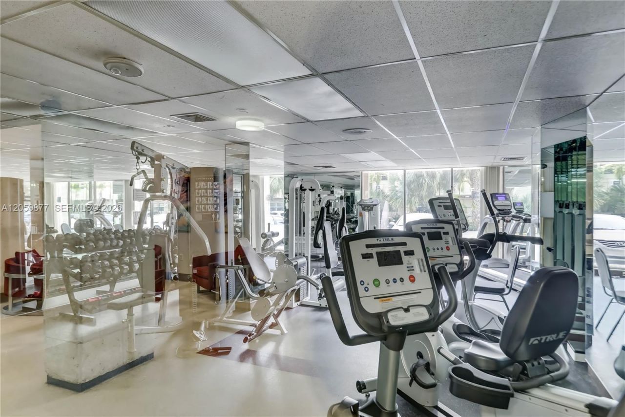 1980 S Ocean Dr, Unit 16A, Hallandale Beach, FL 33009 Photo