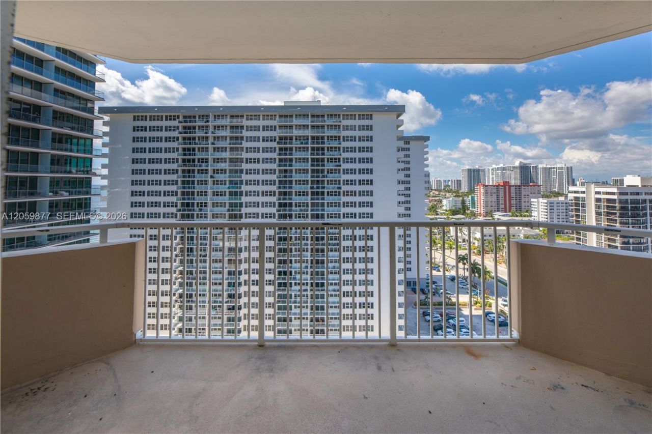 1980 S Ocean Dr, Unit 16A, Hallandale Beach, FL 33009 Photo