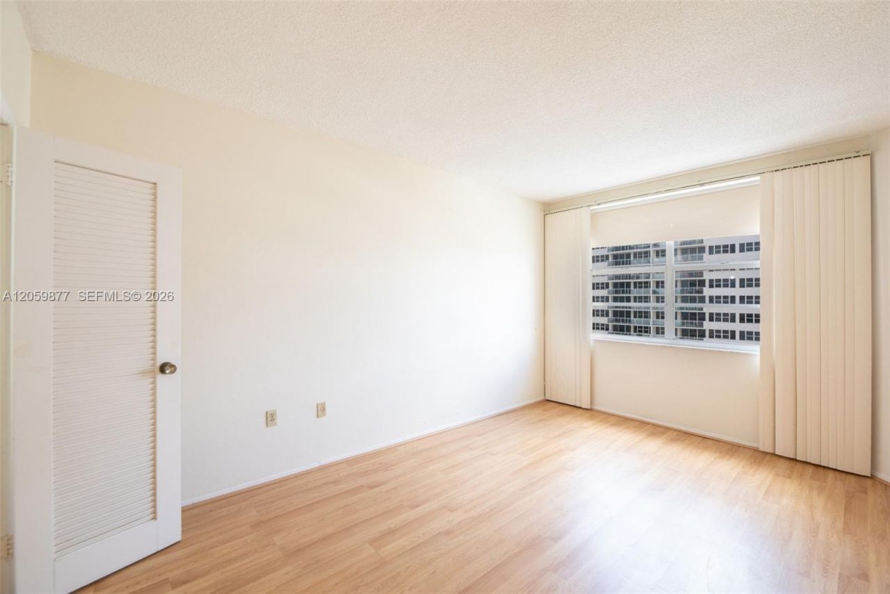 1980 S Ocean Dr, Unit 16A, Hallandale Beach, FL 33009 Photo