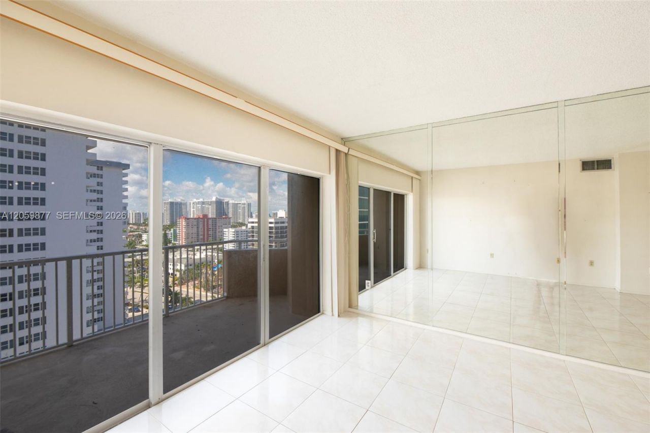1980 S Ocean Dr, Unit 16A, Hallandale Beach, FL 33009 Photo