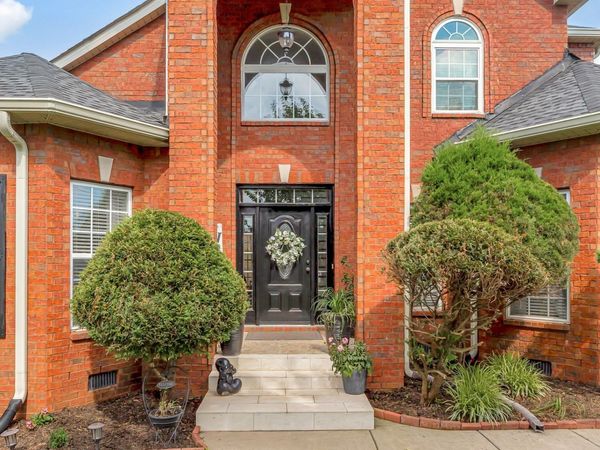 902 Rushmore Dr , Murfreesboro, TN 37129