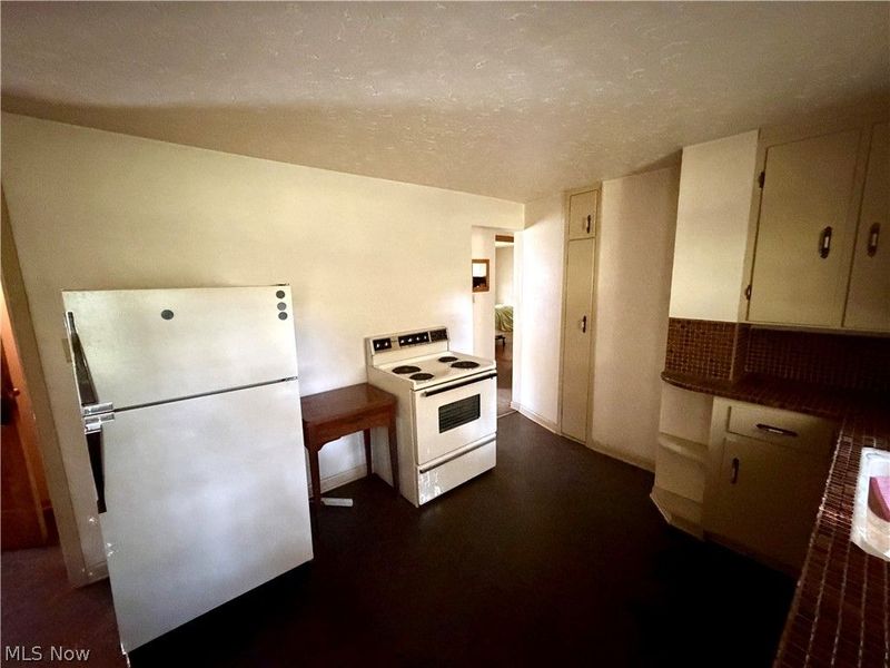 4111 Broadway Avenue NE, Louisville, OH 44641 Photo 17