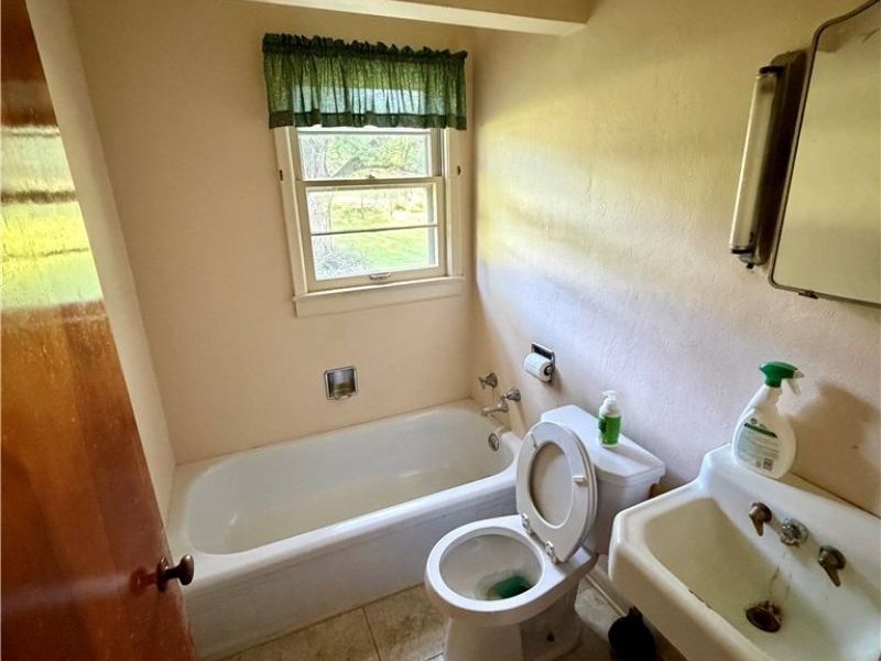 4111 Broadway Avenue NE, Louisville, OH 44641 Photo 23