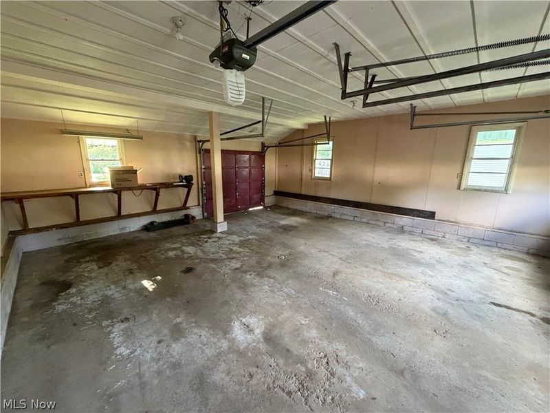 4111 Broadway Avenue NE, Louisville, OH 44641 Photo 32