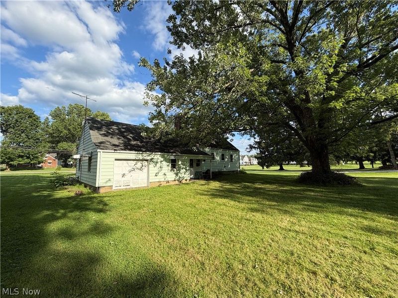 4111 Broadway Avenue NE, Louisville, OH 44641 Photo 4