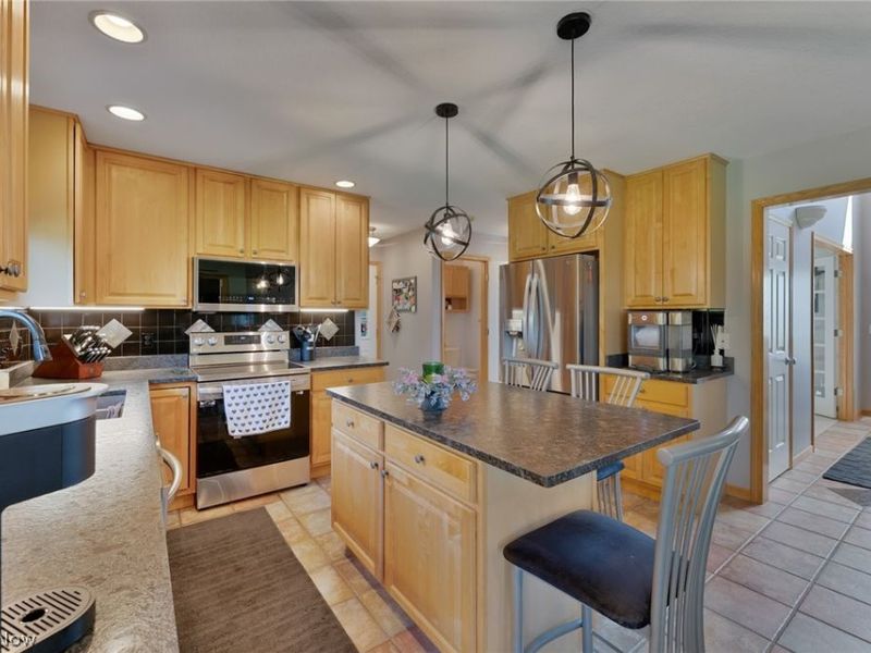 4200 W Candy Apple Court, New Middletown, OH 44442 Photo 5