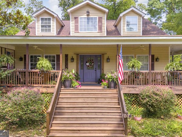104 Veazey Street, Union Point, GA 30669