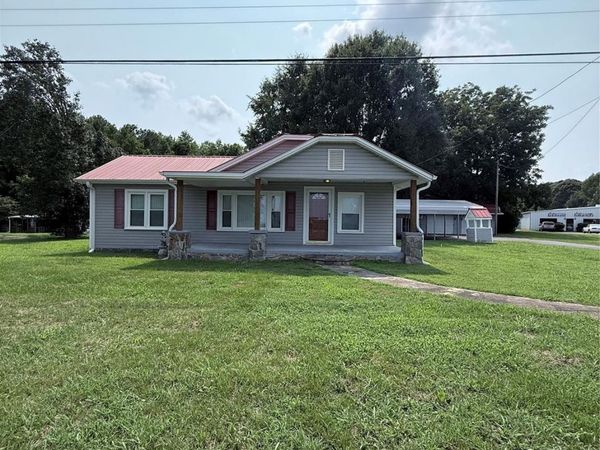 1547 N Piedmont Avenue , Kings Mountain, NC 28086