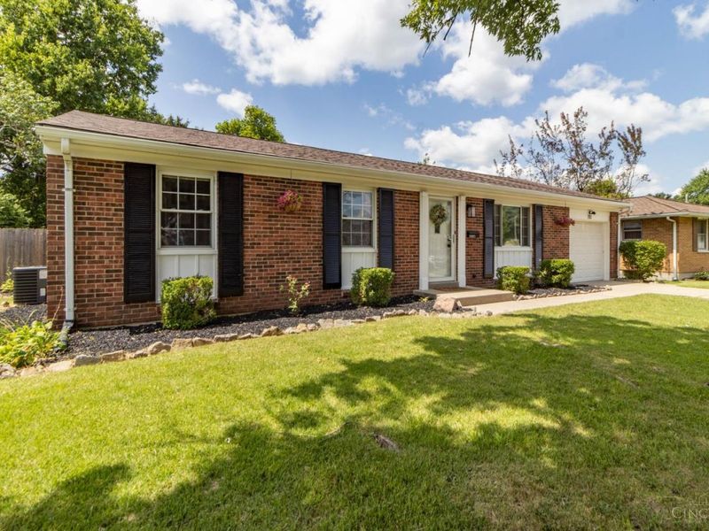 111 Crowthers Drive, Hamilton, OH 45013 Photo 3