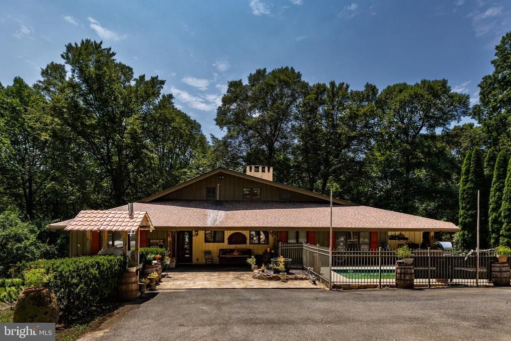 308 BUTTONWOOD ROAD , LANDENBERG, PA 19350