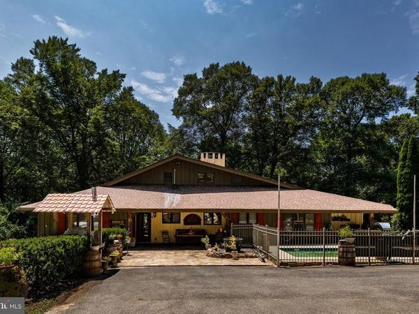 308 BUTTONWOOD ROAD , LANDENBERG, PA 19350