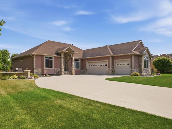 1911 Princeton Lane, West Fargo, ND 58078