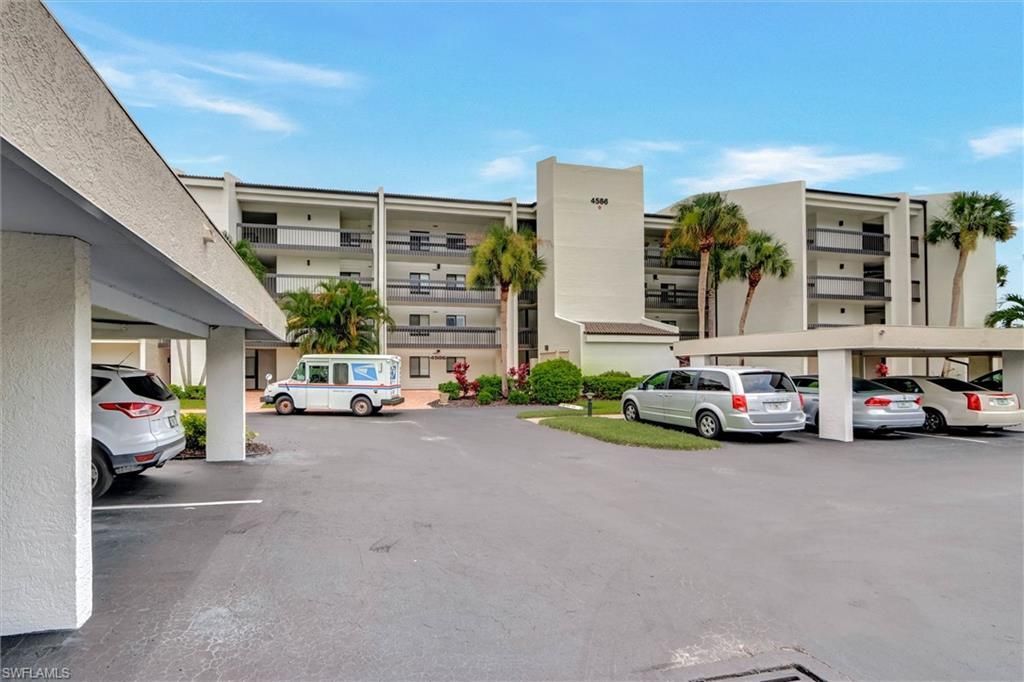 4586 Trawler Ct, Unit 304, Fort Myers, FL 33919 Photo
