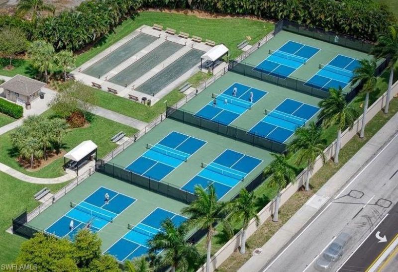 4586 Trawler Ct, Unit 304, Fort Myers, FL 33919 Photo