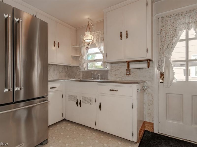 4550 Lilac Road , South Euclid, OH 44121 Photo 9