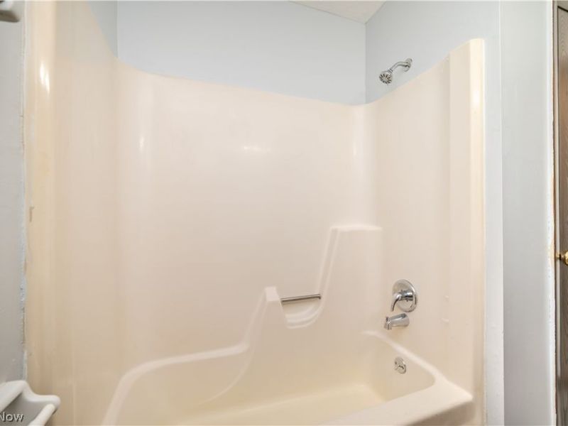 8136 Stadler Avenue , Boardman, OH 44512 Photo 35