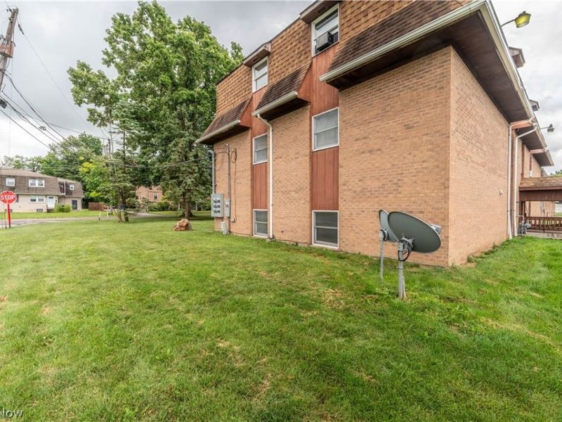 8136 Stadler Avenue , Boardman, OH 44512 Photo 7