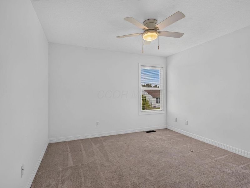 8839 Meadow Grass Lane , Lewis Center, OH 43035 Photo 38