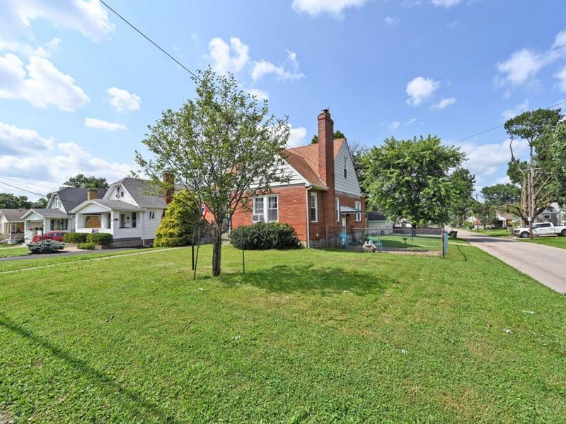 3744 Lansdowne Avenue, Deer Park, OH 45236 Photo 4