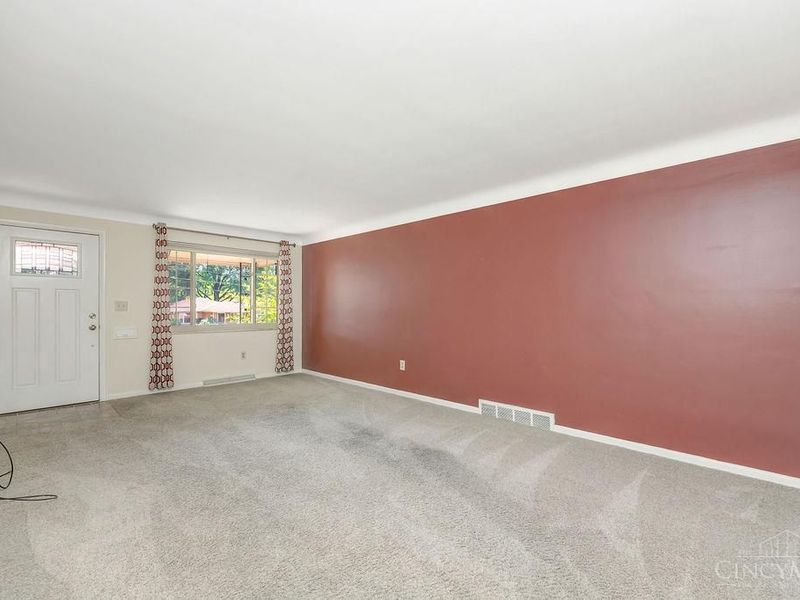 5873 Cottontail Court, Green Township, OH 45239 Photo 8