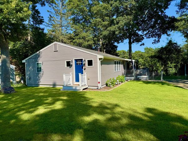 72 Handy Road, Pocasset, MA 02559