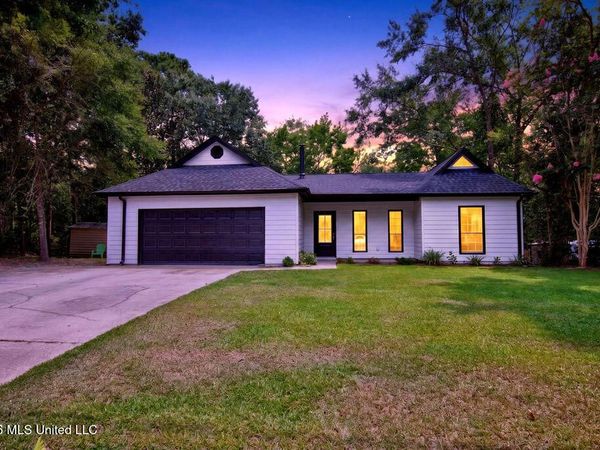 1528 Barracuda Drive, Gautier, MS 39553