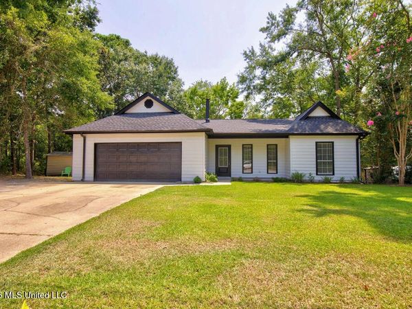 1528 Barracuda Drive, Gautier, MS 39553