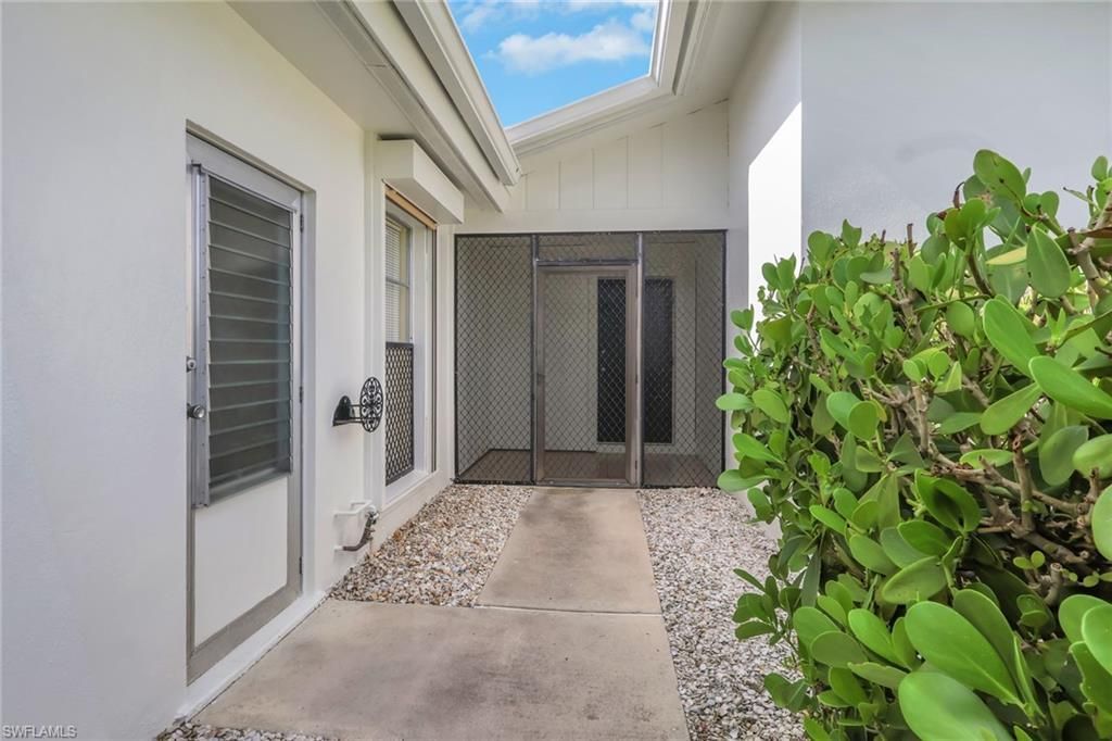 4133 Lakewood Blvd, Unit E27, Naples, FL 34112 Photo