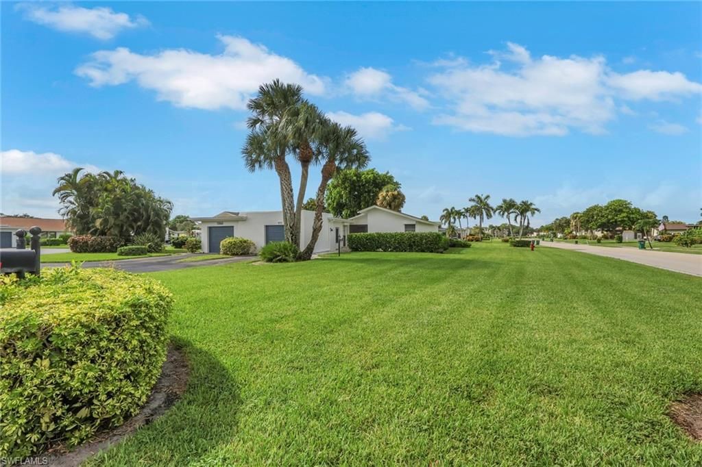 4133 Lakewood Blvd, Unit E27, Naples, FL 34112 Photo