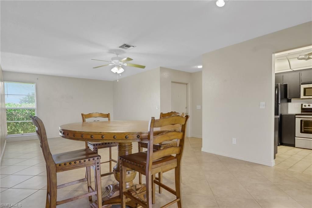 4133 Lakewood Blvd, Unit E27, Naples, FL 34112 Photo