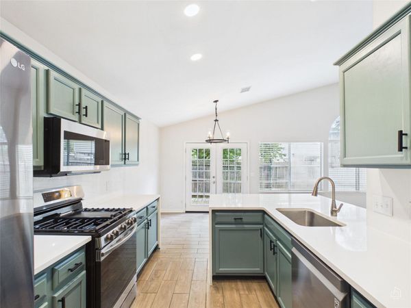 7400 Crepe Myrtle DR, Austin, TX 78744