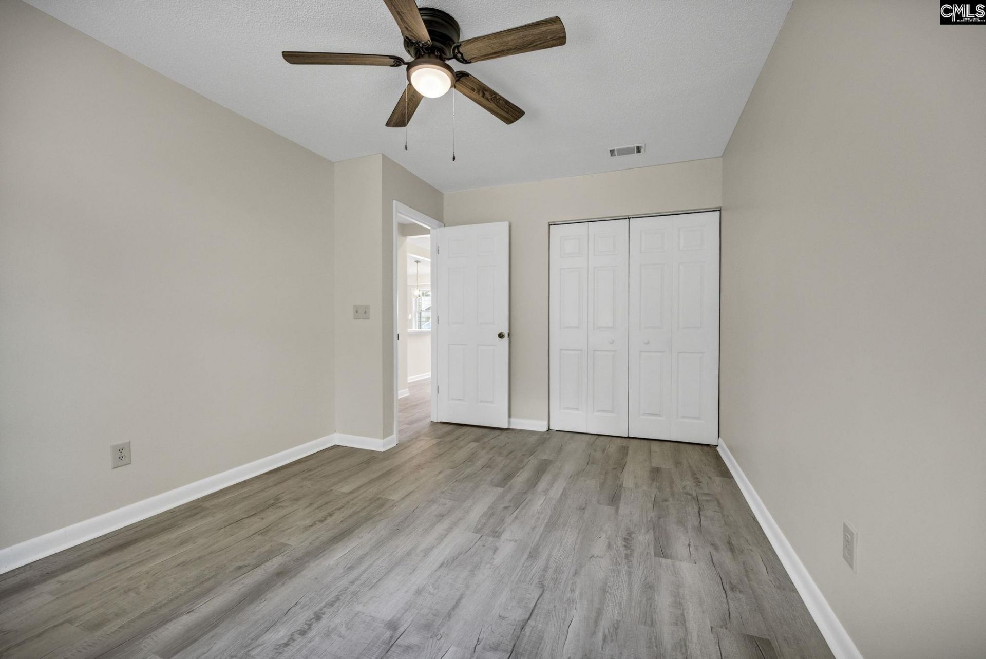 404 Greenlake Drive  Photo 16
