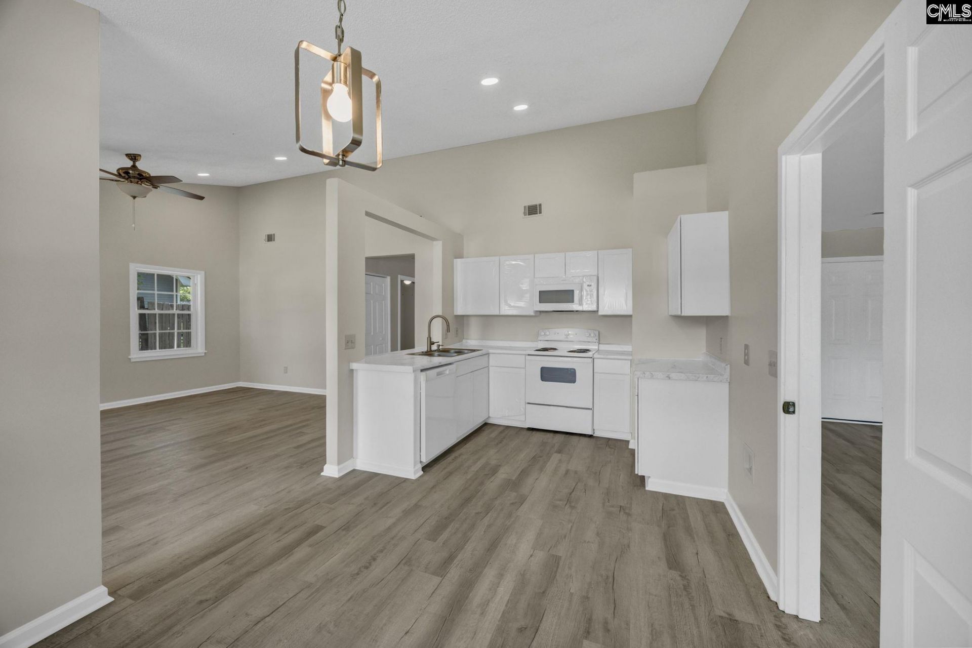 404 Greenlake Drive  Photo 8