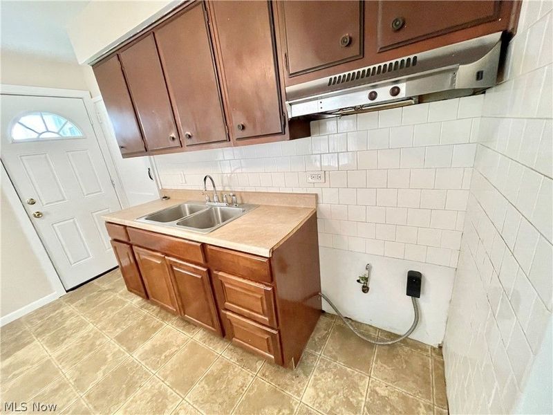 818-824 S Central Drive , Lorain, OH 44052 Photo 17
