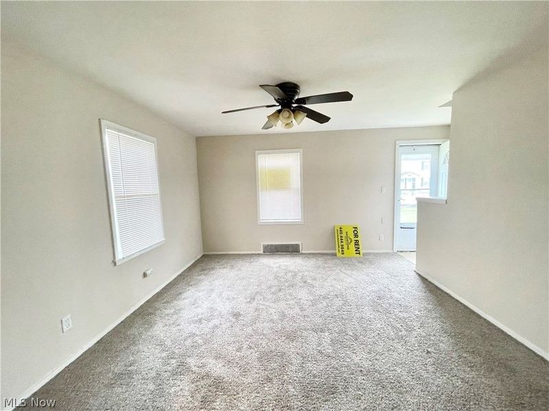818-824 S Central Drive , Lorain, OH 44052 Photo 2