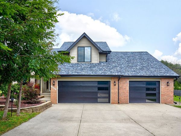 10497 NW 108th Place, Granger, IA 50109