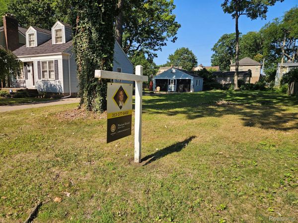 2734 Hubbard Street, Dearborn, Mi 48124