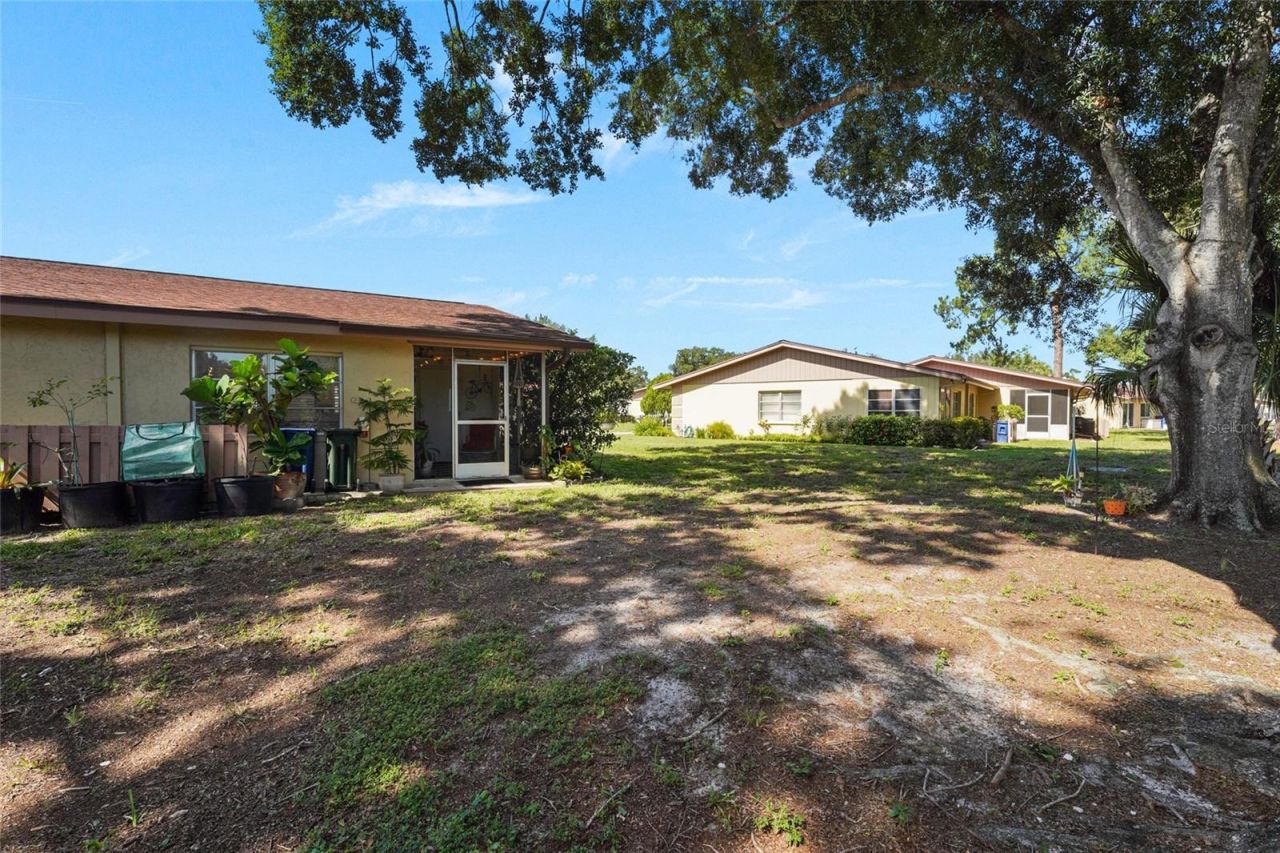 4549 Tippecanoe Trail, Unit 20, Sarasota, FL 34233 Photo