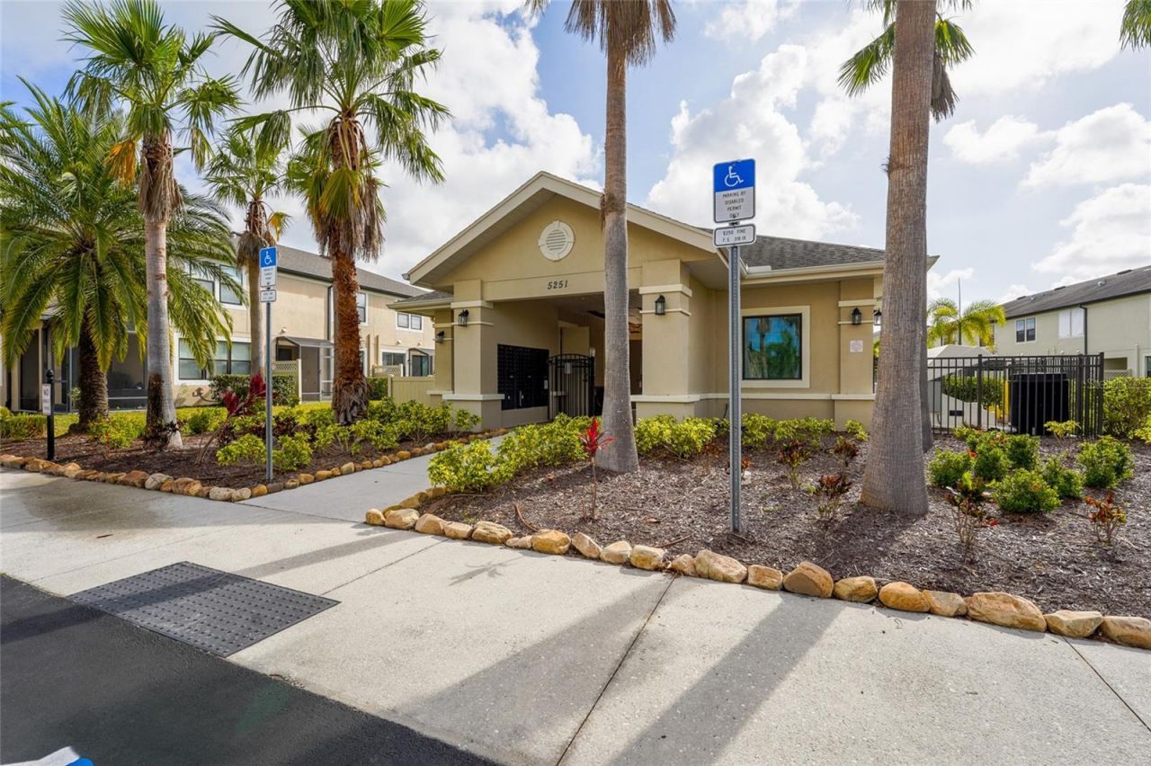 5274 78th St Circle E, Bradenton, FL 34203 Photo