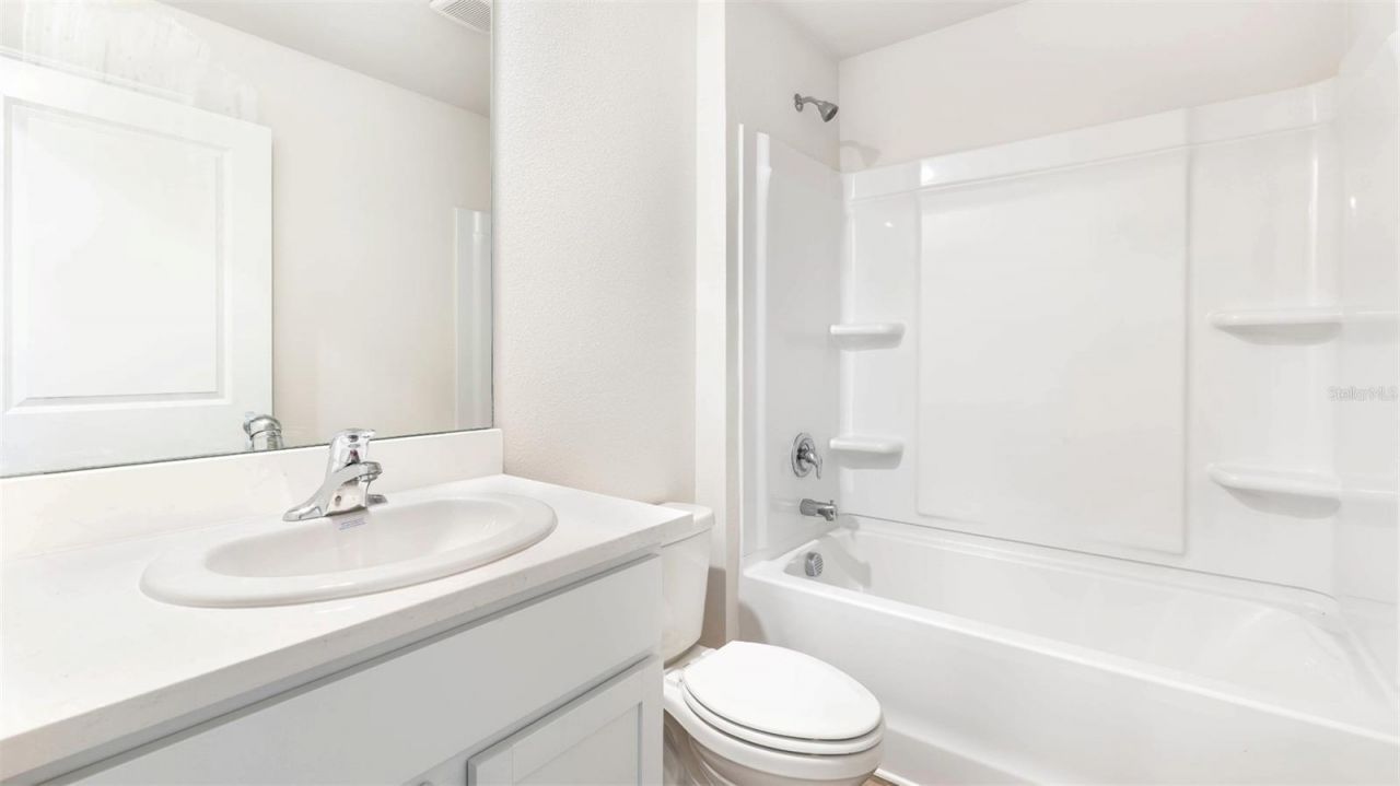 5427 Silver Moonlight Drive, Palmetto, FL 34221 Photo