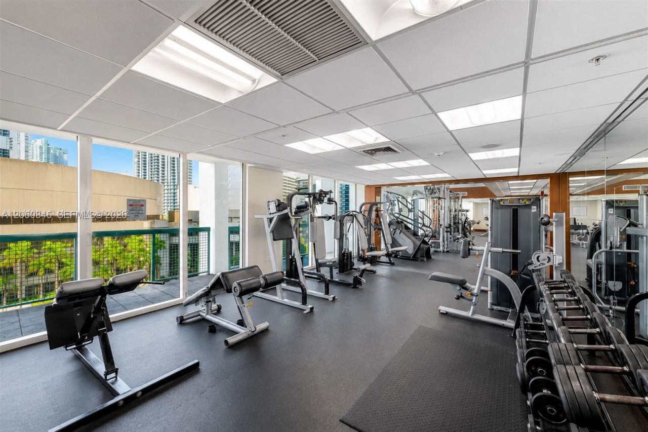 41 SE 5th St , Unit 1412, Miami, FL 33131 Photo