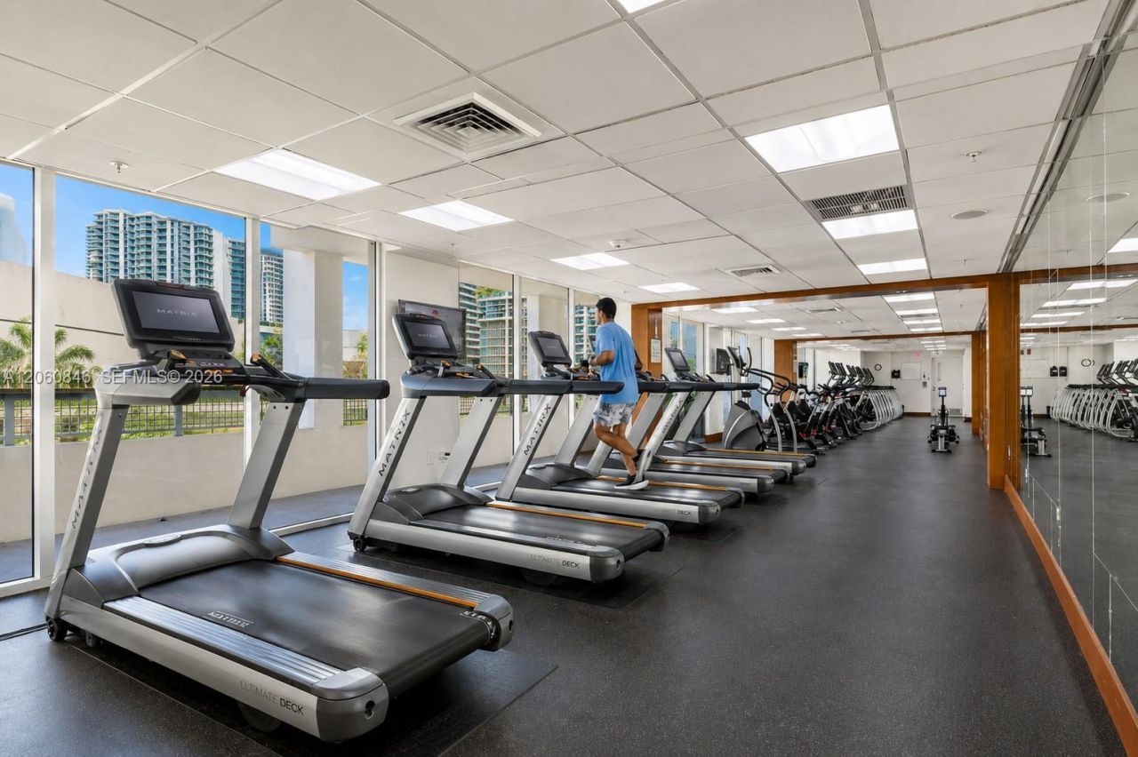 41 SE 5th St , Unit 1412, Miami, FL 33131 Photo