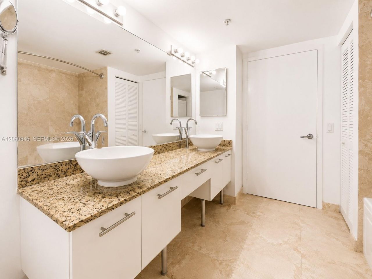 41 SE 5th St , Unit 1412, Miami, FL 33131 Photo