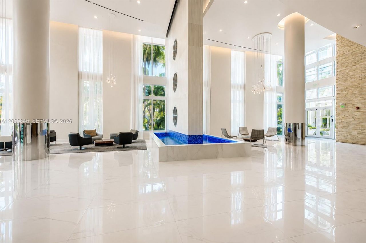 41 SE 5th St , Unit 1412, Miami, FL 33131 Photo